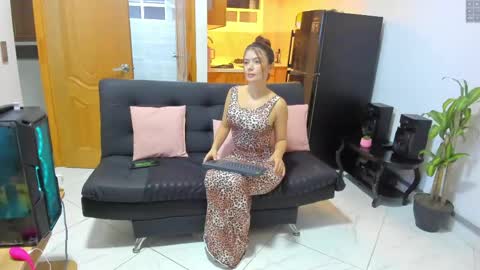 Snapshot of marianagomez__ chatting on April 2026 10:24:02 AM Mariana online show from April 2026 10:24:02 AM