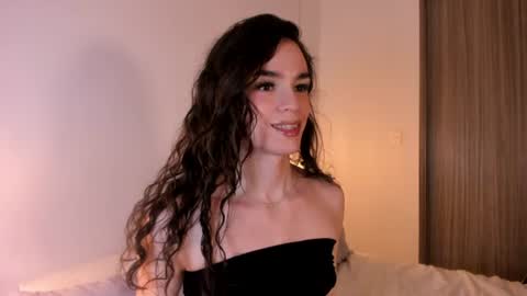 Snapshot of marianasynn_ chatting on June 2026 12:21:02 AM online show from June 2026 12:21:02 AM