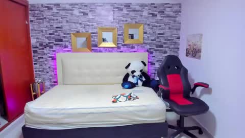 Mariana online show from January 2025 01:19:01 AM