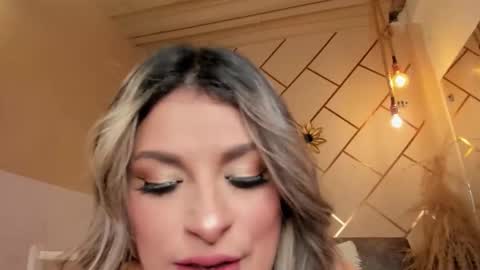 marianeporter online show from November 2025 03:05:01 AM