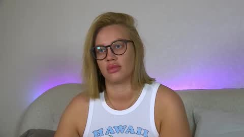 Maria online show from October 2025 06:28:01 PM