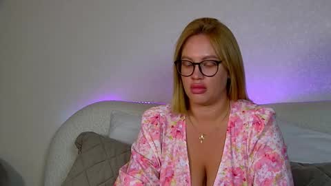 Maria online show from October 2025 06:41:02 PM