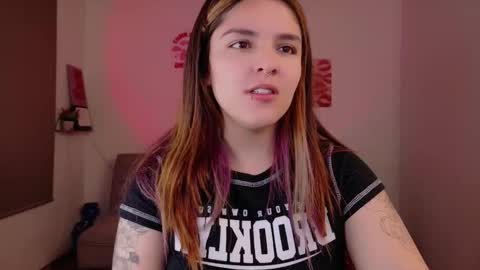 mariangeel_ online show from October 2025 11:09:01 PM