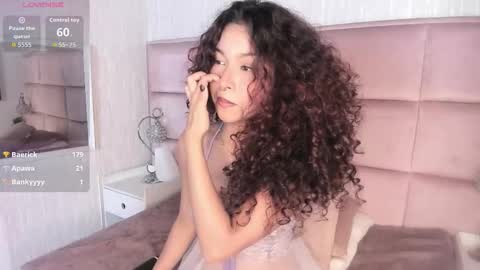 marianna_ray_ online show from October 2025 09:01:01 PM