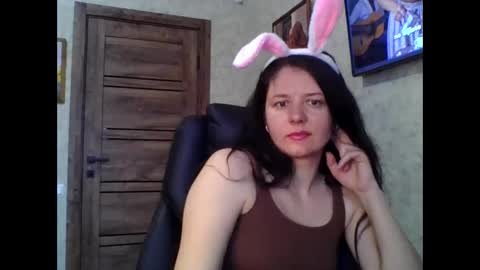 Nina Kiss online show from April 2026 07:28:02 AM