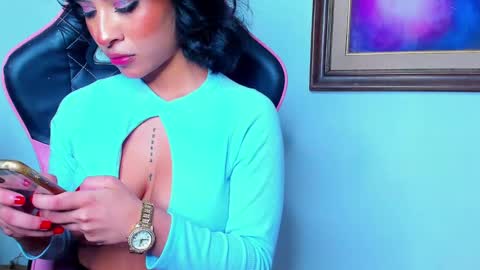 M A R I A N E online show from January 2025 03:42:01 AM