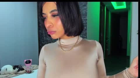 Snapshot of marianne__ chatting on March 2026 08:51:02 AM M A R I A N E online show from March 2026 08:51:02 AM
