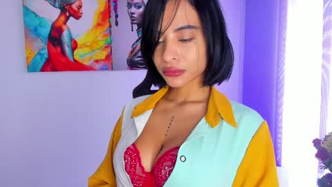 Snapshot of marianne__ chatting on April 2026 05:10:01 PM M A R I A N E online show from April 2026 05:10:01 PM
