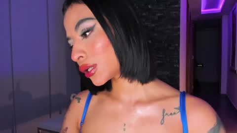 Snapshot of marianne__ chatting on May 2026 04:18:01 AM M A R I A N E online show from May 2026 04:18:01 AM