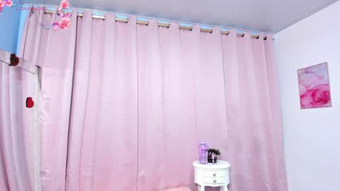 marianrosse online show from May 2026 03:17:01 PM