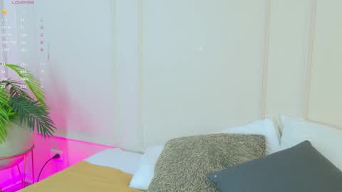 Maria Pettit online show from November 2025 11:43:02 AM