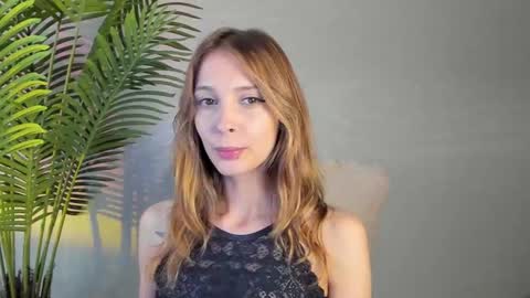 Snapshot of maribett chatting on September 2025 02:41:02 PM Masha online show from September 2025 02:41:02 PM