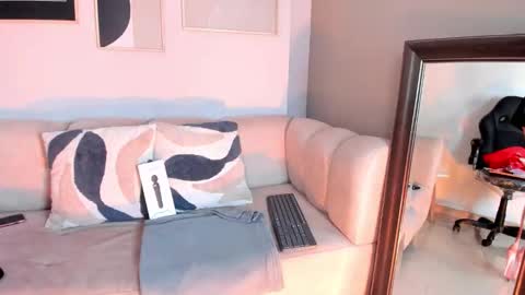 Snapshot of marie_bass chatting on January 2026 01:02:02 PM marie_bass online show from January 2026 01:02:02 PM