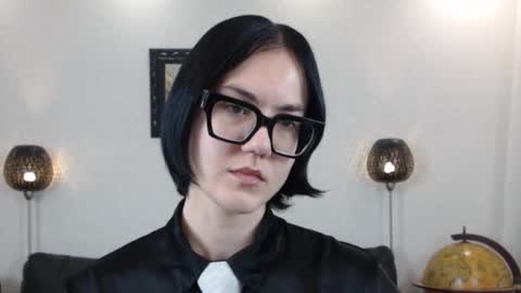 Marie Fitch online show from November 2025 03:38:01 AM