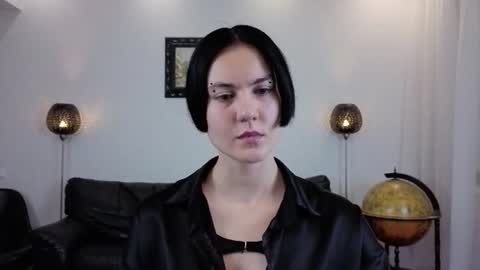 Marie Fitch online show from August 2026 03:43:01 AM