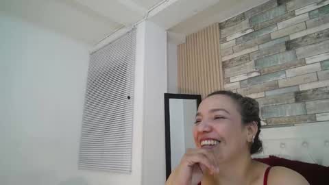 Snapshot of marie_hss chatting on January 2025 09:45:01 AM marie_hss online show from January 2025 09:45:01 AM