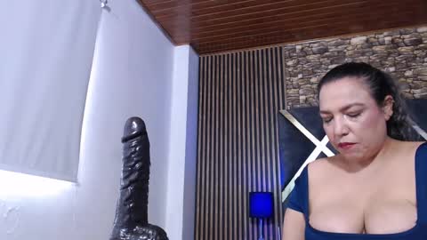 Snapshot of marie_hss chatting on December 2025 05:30:01 PM marie_hss online show from December 2025 05:30:01 PM