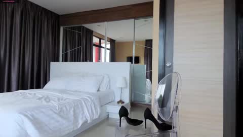 Snapshot of marie_jacob chatting on February 2025 09:36:02 AM Marie online show from February 2025 09:36:02 AM