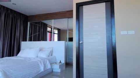 Snapshot of marie_jacob chatting on September 2025 08:05:02 AM Marie online show from September 2025 08:05:02 AM