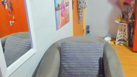 Marie   online show from February 2025 09:46:02 AM