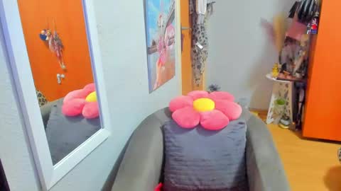 Marie   online show from February 2025 06:21:02 AM