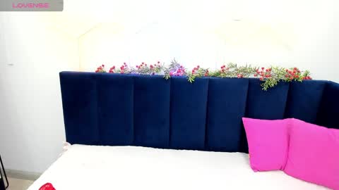 Snapshot of marie_reyes_ chatting on January 2025 04:57:02 AM Mary 3 online show from January 2025 04:57:02 AM