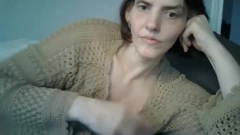 Mariejojo online show from November 2025 04:50:01 PM