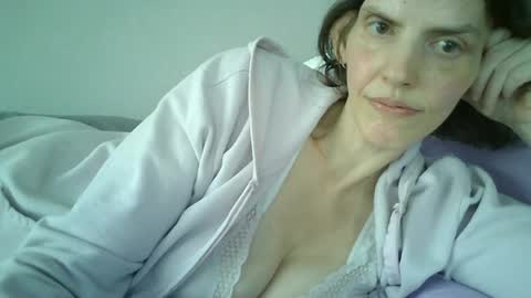 Snapshot of mariejojo chatting on July 2026 04:53:01 PM Mariejojo online show from July 2026 04:53:01 PM