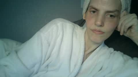 Snapshot of mariejojo chatting on July 2026 01:03:01 PM Mariejojo online show from July 2026 01:03:01 PM