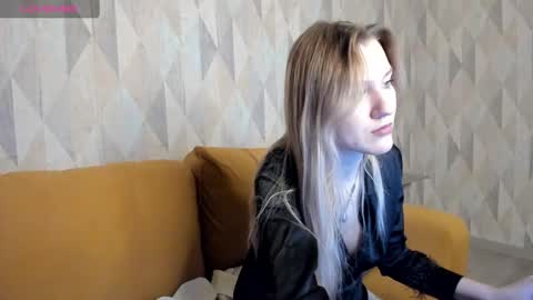 Snapshot of mariel_brown chatting on December 2024 11:33:01 AM mariel_brown online show from December 2024 11:33:01 AM