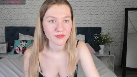 Snapshot of mariel_brown chatting on January 2025 06:17:02 PM mariel_brown online show from January 2025 06:17:02 PM