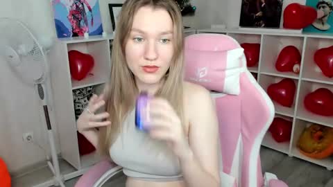 Snapshot of mariel_brown chatting on February 2025 07:55:02 AM mariel_brown online show from February 2025 07:55:02 AM