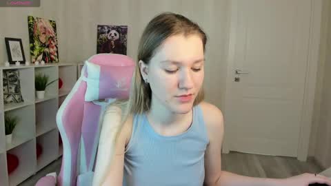 Snapshot of mariel_brown chatting on March 2025 02:29:01 PM mariel_brown online show from March 2025 02:29:01 PM