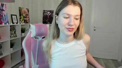 Snapshot of mariel_brown chatting on March 2025 08:41:01 AM mariel_brown online show from March 2025 08:41:01 AM
