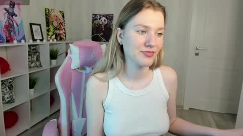 Snapshot of mariel_brown chatting on March 2025 11:42:02 AM mariel_brown online show from March 2025 11:42:02 AM