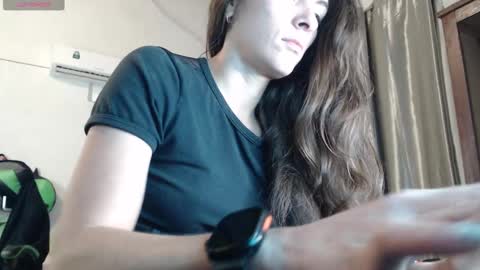 Mariie online show from November 2025 10:54:01 PM