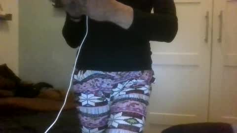 Snapshot of mariellesissy chatting on October 2025 06:44:01 AM mariellesissy online show from October 2025 06:44:01 AM