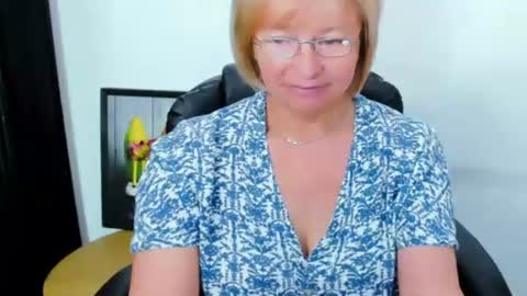 MarieMature online show from June 2026 05:17:01 AM