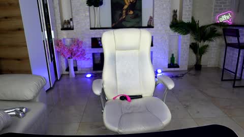 mariemlui online show from April 2026 04:12:02 PM