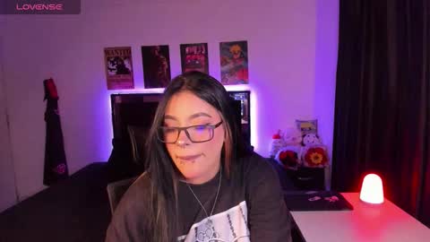 Snapshot of mariiana_hasper chatting on February 2026 02:17:02 AM Mariana Hasper online show from February 2026 02:17:02 AM