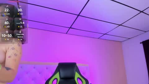 mariie_tayy online show from October 2025 07:47:01 PM