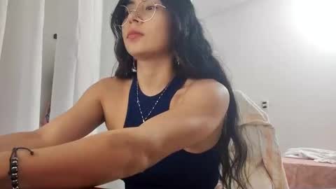 Snapshot of marilove40925 chatting on October 2025 10:43:02 PM marilove40925 online show from October 2025 10:43:02 PM