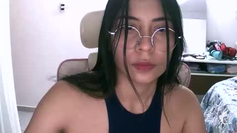 Snapshot of marilove40925 chatting on November 2025 09:37:02 PM marilove40925 online show from November 2025 09:37:02 PM