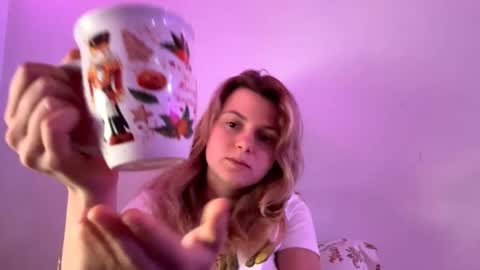 Esma online show from December 2025 12:54:01 PM