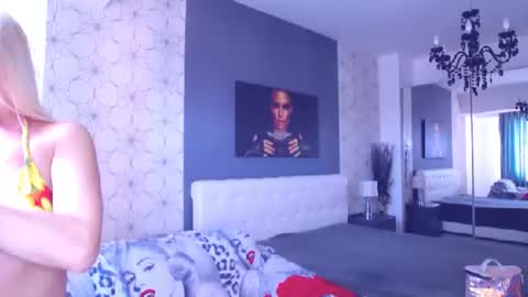 Mary Mais online show from July 2026 07:38:02 AM