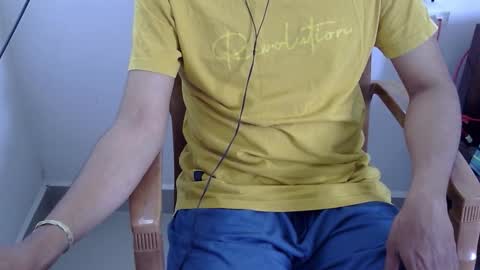 Snapshot of marinavine chatting on February 2026 04:35:02 AM The SHY UncutBoy online show from February 2026 04:35:02 AM