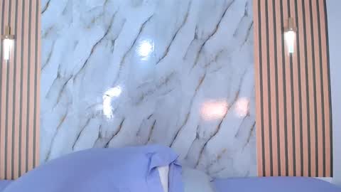 Marinella16 online show from November 2025 06:15:01 PM