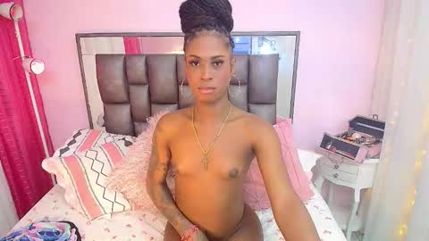 Nathaly online show from October 2025 02:05:01 PM