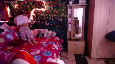 Maritza Ferrer -Samara Beltran online show from February 2025 08:00:01 PM