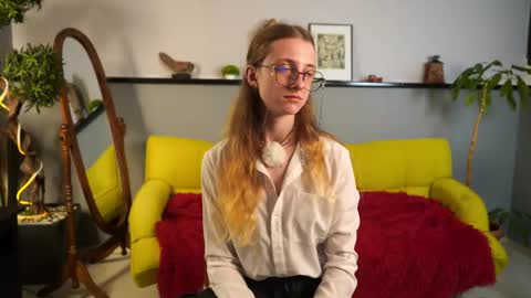 Kate online show from May 2026 03:35:02 AM